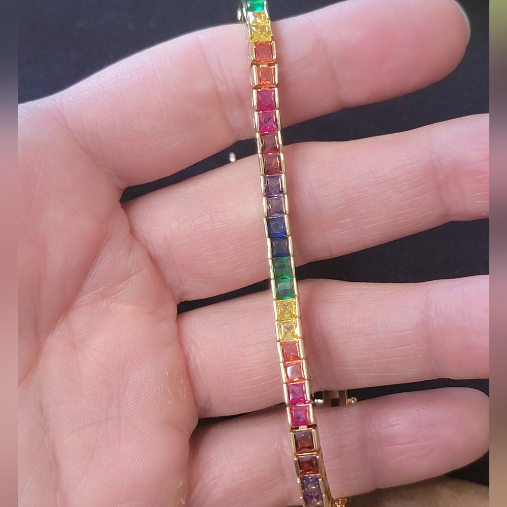 Tennis bracelet